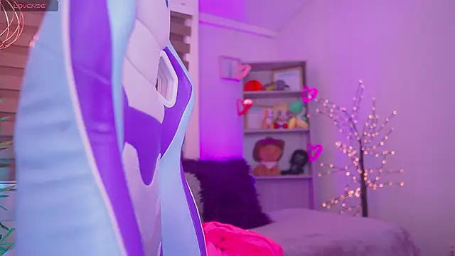 milly kenner online show from 09/25/25, 02:45