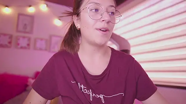 milly kenner online show from 04/09/26, 07:31