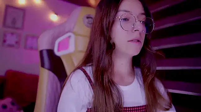 milly kenner online show from 03/14/25, 07:12