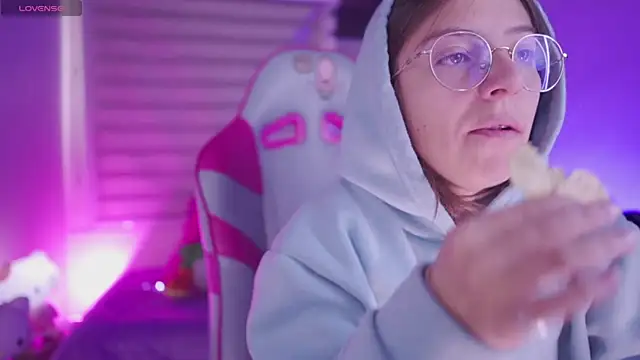 milly kenner online show from 11/10/25, 04:45