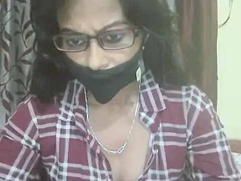 Snapshot of JENIFER_PUNE chatting on 02/13/25, 04:07 JENIFER PUNE online show from 02/13/25, 04:07