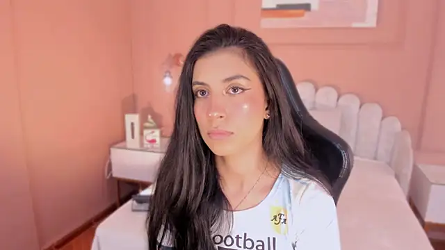 zia cooper online show from 11/27/25, 07:03