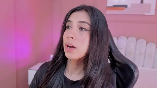 zia cooper online show from 02/25/26, 06:52