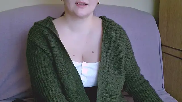 Snapshot of ChubbyMaia chatting on 03/03/25, 12:28 ChubbyMaia online show from 03/03/25, 12:28