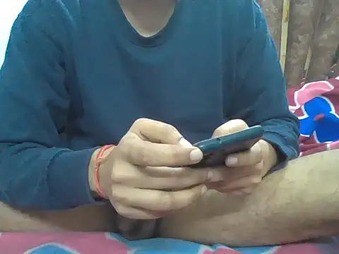 Snapshot of Desiboy_525 chatting on 02/06/25, 12:54 Desiboy 525 online show from 02/06/25, 12:54