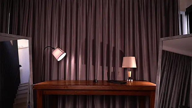 AudreyBarren online show from 11/24/25, 04:56