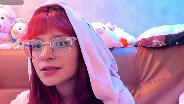 Snapshot of RedMeloddy chatting on 02/02/26, 09:25 RedMeloddy online show from 02/02/26, 09:25