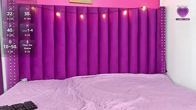 littleebonymommy online show from 03/16/26, 07:49