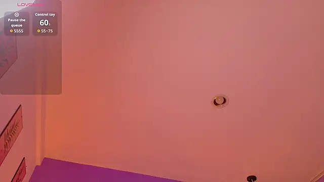 Snapshot of littleebonymommy chatting on 11/25/25, 08:20 littleebonymommy online show from 11/25/25, 08:20