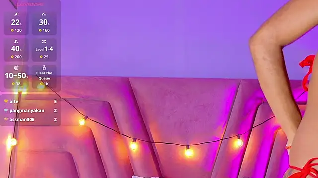 Snapshot of littleebonymommy chatting on 10/16/25, 03:04 littleebonymommy online show from 10/16/25, 03:04