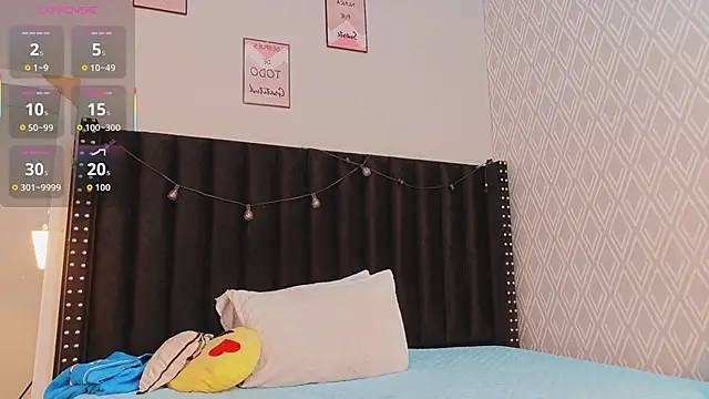 Snapshot of littleebonymommy chatting on 10/01/25, 09:18 littleebonymommy online show from 10/01/25, 09:18