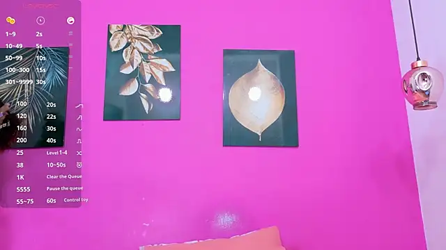 Snapshot of littleebonymommy chatting on 09/26/25, 08:16 littleebonymommy online show from 09/26/25, 08:16