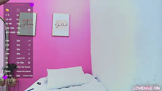 Snapshot of littleebonymommy chatting on 03/13/25, 08:00 littleebonymommy online show from 03/13/25, 08:00