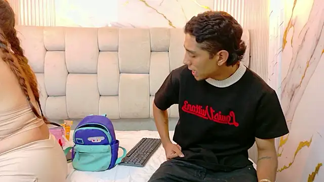 Snapshot of Annyeli chatting on 02/22/26, 03:09 Annyeli online show from 02/22/26, 03:09