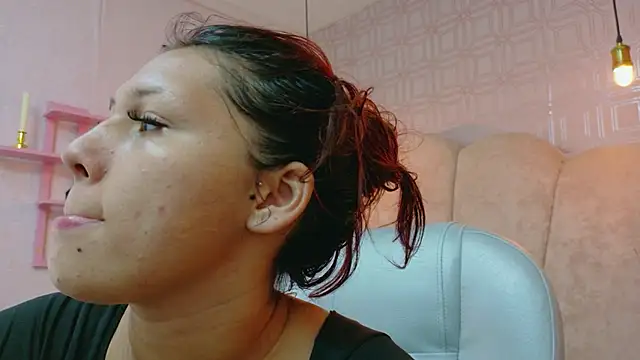 Annyeli online show from 11/10/25, 06:02