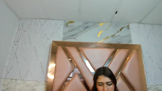 Annyeli online show from 10/01/25, 02:21