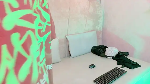 Snapshot of Annyeli chatting on 02/10/26, 05:50 Annyeli online show from 02/10/26, 05:50