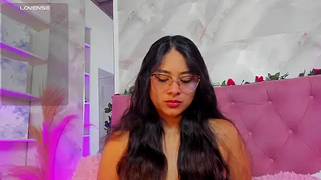 Snapshot of AnnaQueen_ chatting on 09/30/25, 04:24 AnnaQueen online show from 09/30/25, 04:24