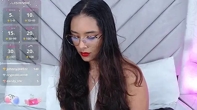 Snapshot of AnnaQueen_ chatting on 02/26/25, 07:10 AnnaQueen online show from 02/26/25, 07:10