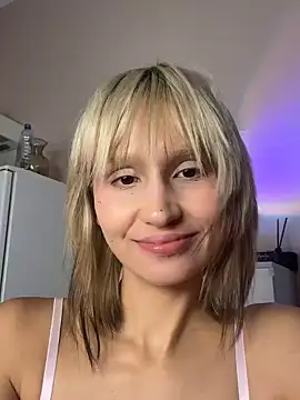 bigbabykiki online show from 09/18/25, 07:55