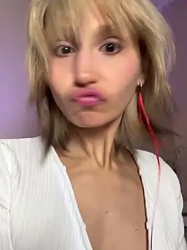 bigbabykiki online show from 09/20/25, 06:02