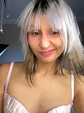 bigbabykiki online show from 11/27/25, 06:52