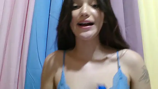 Snapshot of faelitababy chatting on 02/15/26, 07:51 faelitababy online show from 02/15/26, 07:51