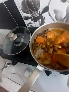 cute mia23 online show from 01/26/25, 12:05