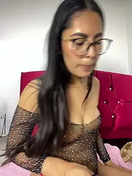Snapshot of CAM_21X chatting on 02/25/25, 08:00 CAM 21X online show from 02/25/25, 08:00