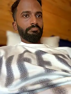 Snapshot of bigfatdick111 chatting on 02/21/26, 07:21 bigfatdick111 online show from 02/21/26, 07:21