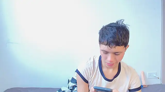 Justyn Ross online show from 09/26/25, 03:52