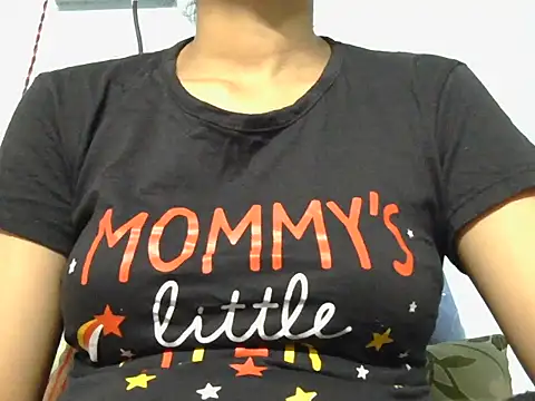 Snapshot of Thimiralagi chatting on 02/08/26, 04:48 Thimiralagi online show from 02/08/26, 04:48