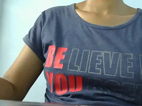 Snapshot of Thimiralagi chatting on 04/04/26, 04:13 Thimiralagi online show from 04/04/26, 04:13