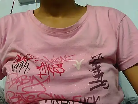 Snapshot of Thimiralagi chatting on 02/22/26, 02:03 Thimiralagi online show from 02/22/26, 02:03