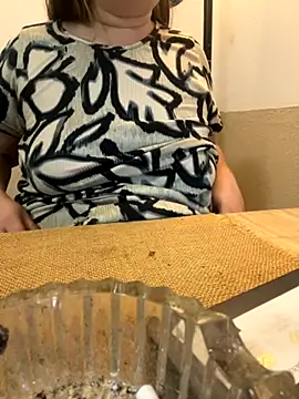 Popinasq online show from 11/14/25, 09:18