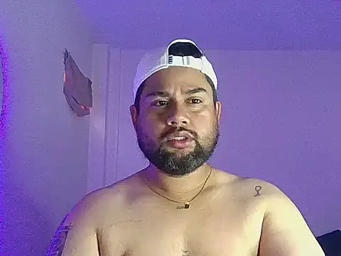 Snapshot of GABRIELGARCIA1313 chatting on 06/26/26, 01:39 GABRIELGARCIA1313 online show from 06/26/26, 01:39