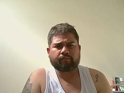 GABRIELGARCIA1313 online show from 02/23/26, 09:04