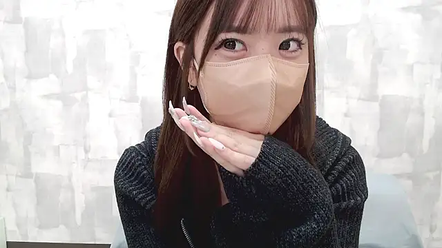 Snapshot of LOVE_MOMO_LOVE chatting on 10/01/25, 11:14 LOVE MOMO LOVE online show from 10/01/25, 11:14