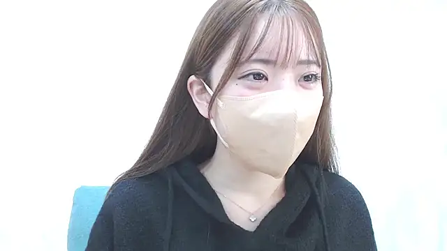 Snapshot of LOVE_MOMO_LOVE chatting on 12/22/24, 11:33 LOVE MOMO LOVE online show from 12/22/24, 11:33