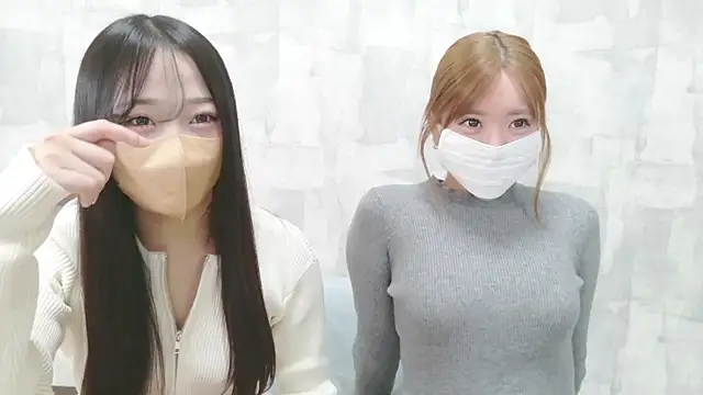 LOVE MOMO LOVE online show from 12/21/25, 11:45