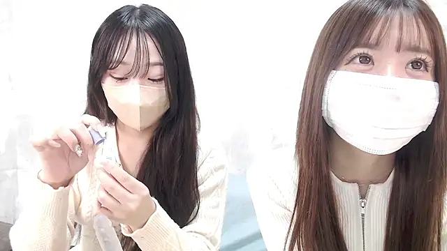 Snapshot of LOVE_MOMO_LOVE chatting on 09/26/25, 11:17 LOVE MOMO LOVE online show from 09/26/25, 11:17