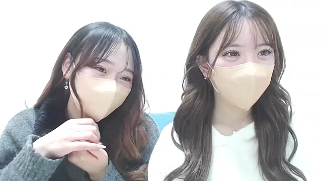 Snapshot of LOVE_MOMO_LOVE chatting on 02/10/25, 11:46 LOVE MOMO LOVE online show from 02/10/25, 11:46