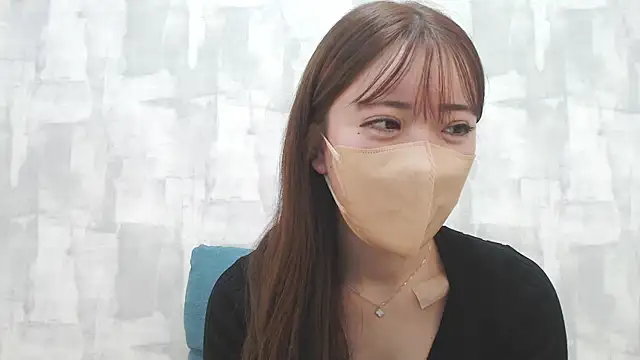 Snapshot of LOVE_MOMO_LOVE chatting on 12/14/24, 03:04 LOVE MOMO LOVE online show from 12/14/24, 03:04