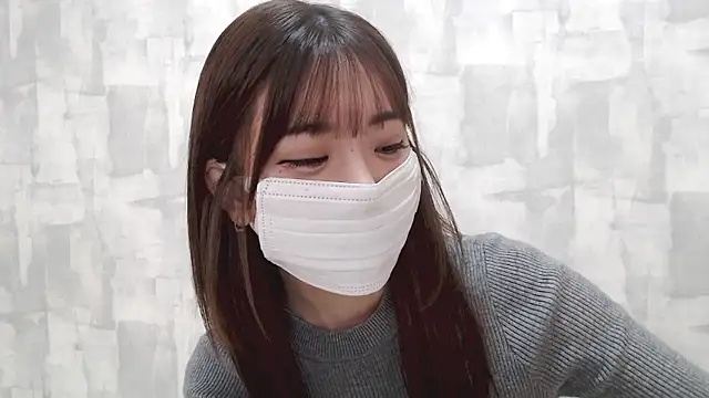 Snapshot of LOVE_MOMO_LOVE chatting on 10/10/25, 11:00 LOVE MOMO LOVE online show from 10/10/25, 11:00