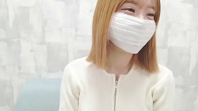 LOVE MOMO LOVE online show from 02/01/26, 11:30