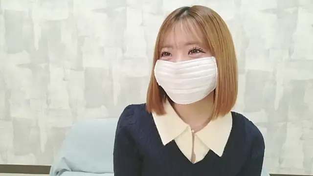 Snapshot of LOVE_MOMO_LOVE chatting on 05/09/26, 10:51 LOVE MOMO LOVE online show from 05/09/26, 10:51