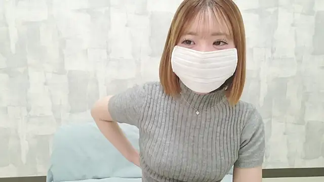 Snapshot of LOVE_MOMO_LOVE chatting on 05/11/26, 10:49 LOVE MOMO LOVE online show from 05/11/26, 10:49