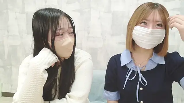 Snapshot of LOVE_MOMO_LOVE chatting on 05/05/26, 12:19 LOVE MOMO LOVE online show from 05/05/26, 12:19