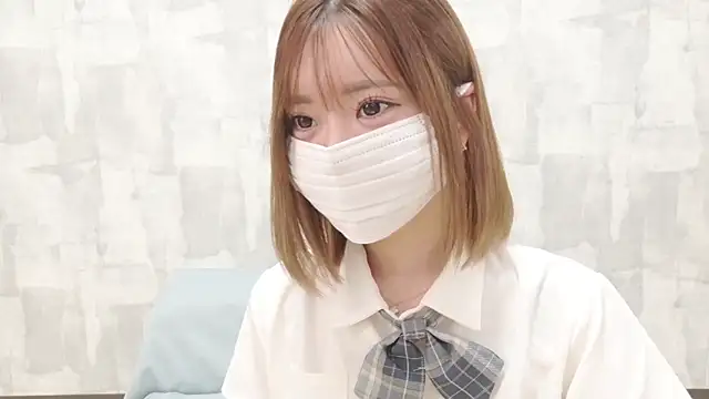 Snapshot of LOVE_MOMO_LOVE chatting on 06/28/26, 11:27 LOVE MOMO LOVE online show from 06/28/26, 11:27