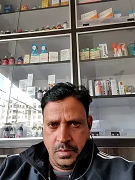 Raj1043 online show from 12/14/25, 05:57